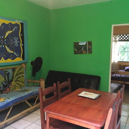 Las Casitas De Playa Negra Vandrarhem Puerto Viejo de Talamanca Exteriör bild