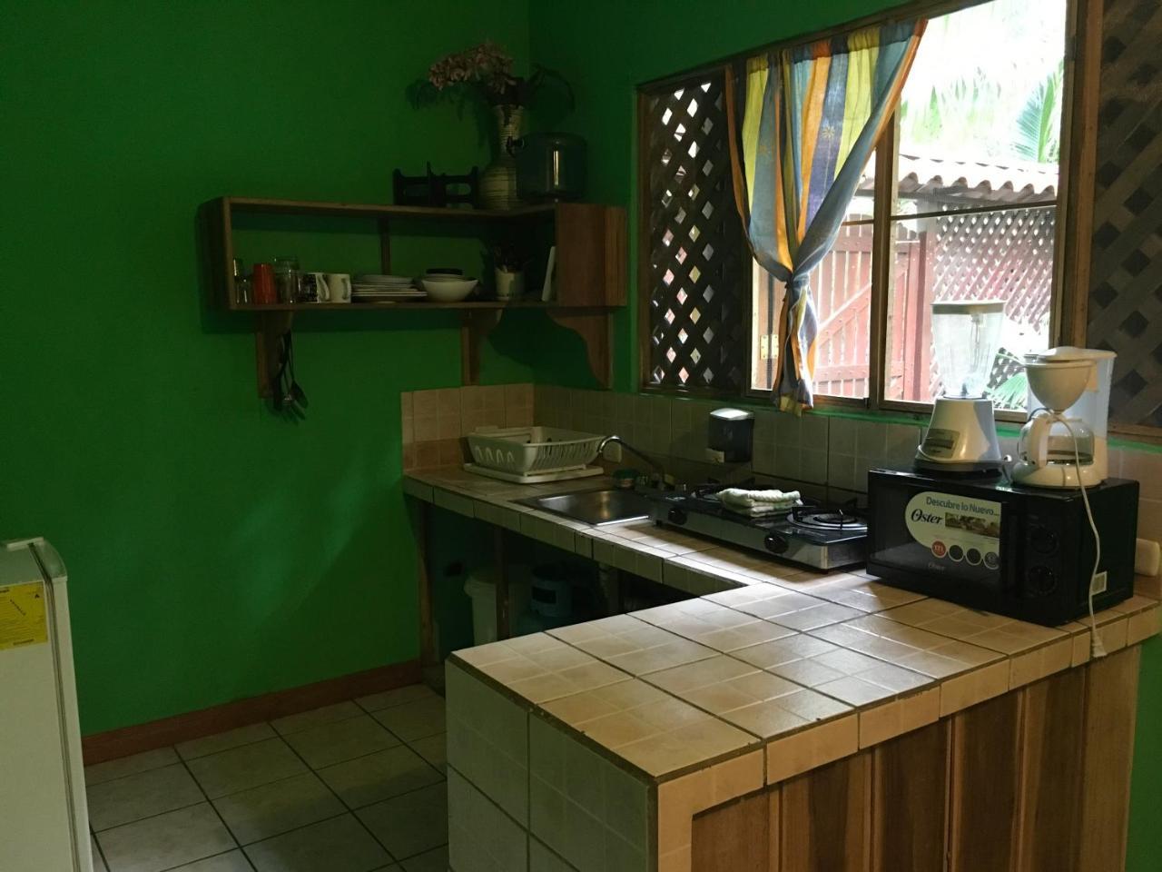Las Casitas De Playa Negra Vandrarhem Puerto Viejo de Talamanca Exteriör bild