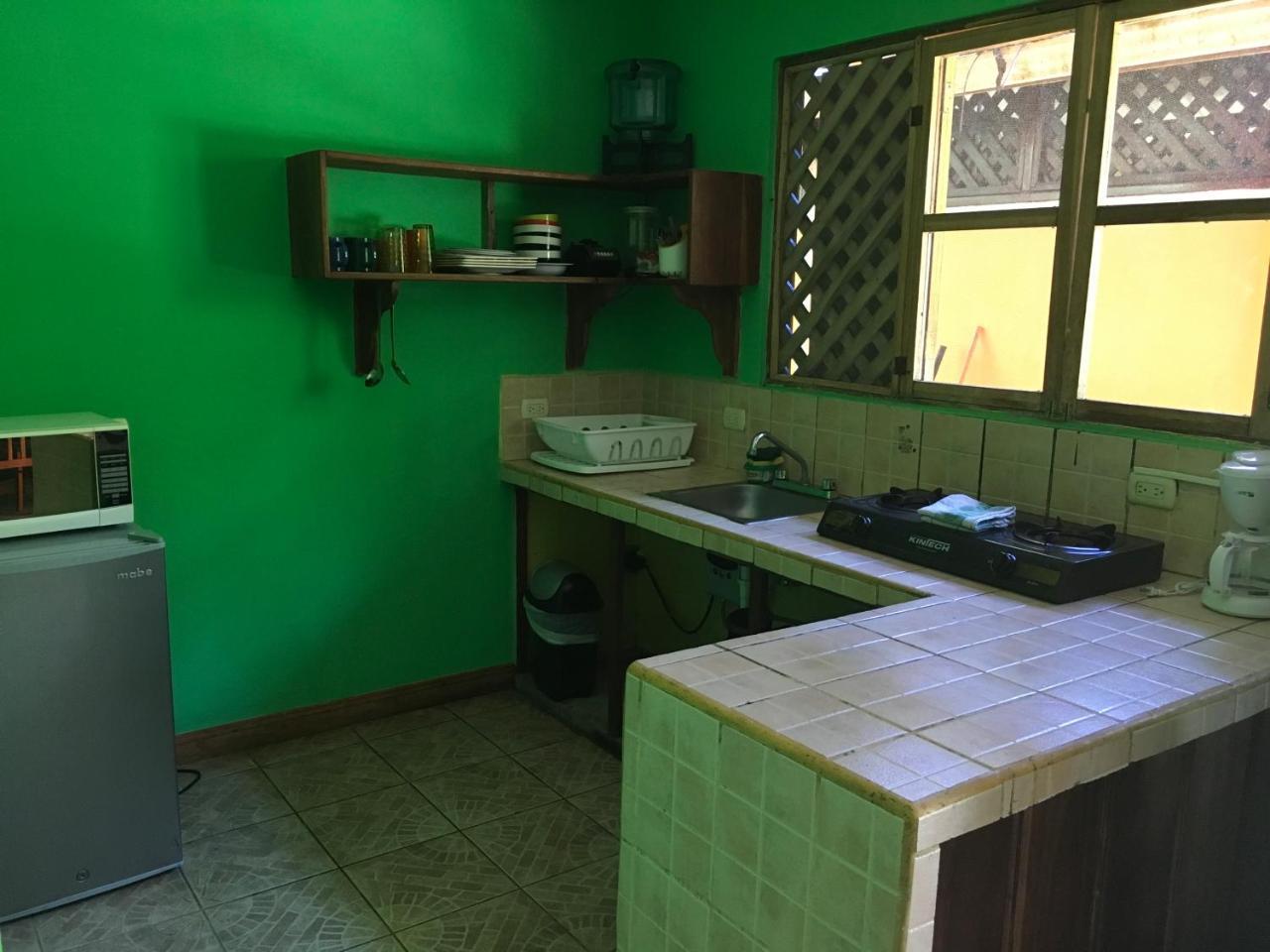 Las Casitas De Playa Negra Vandrarhem Puerto Viejo de Talamanca Exteriör bild